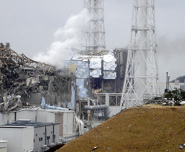 Damaged reactors 3 and 4