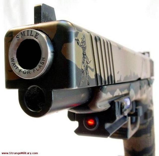 smile wait for flash